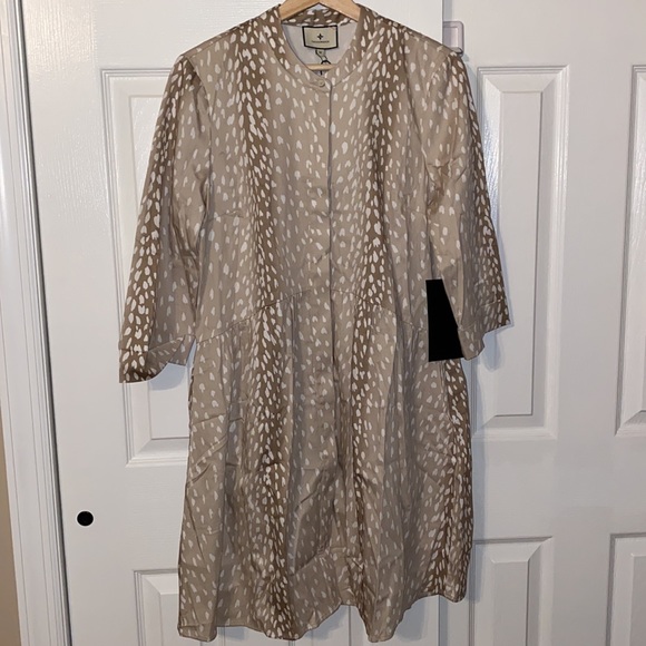 Antelope Royal Shirt Dress
TUCKERNUCK - Picture 9 of 16